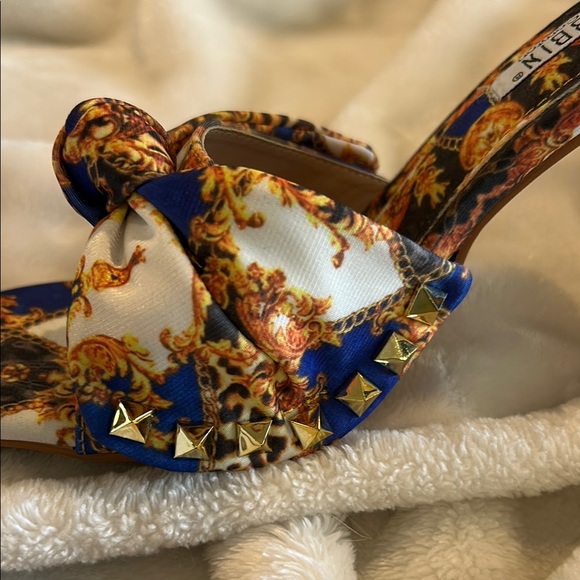 Cape Robbin Women's Blue and Gold Heeled 5” Heels - Picture 2 of 9